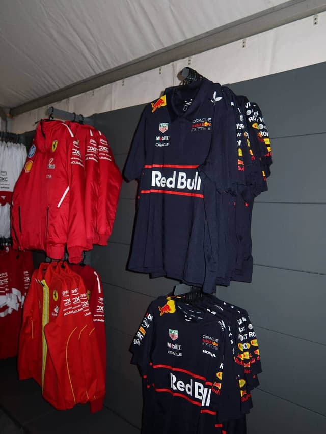 F1 Merch Baku Grand Prix — Merchandise F1 Bakou, Formel 1 Baku Merchandise, Merchandising F1 Bakú